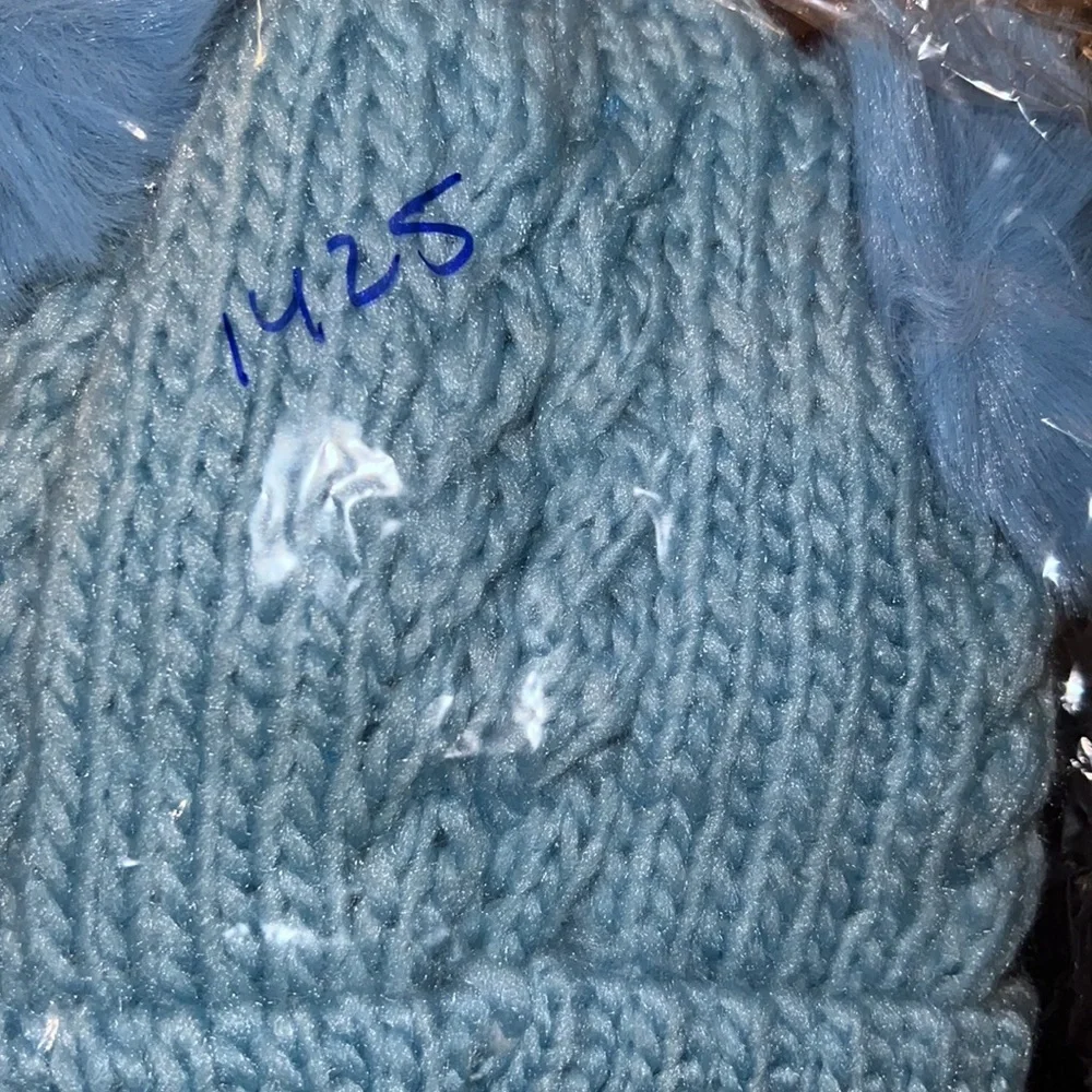 Kids‎ soft Tone Double Pom beanie